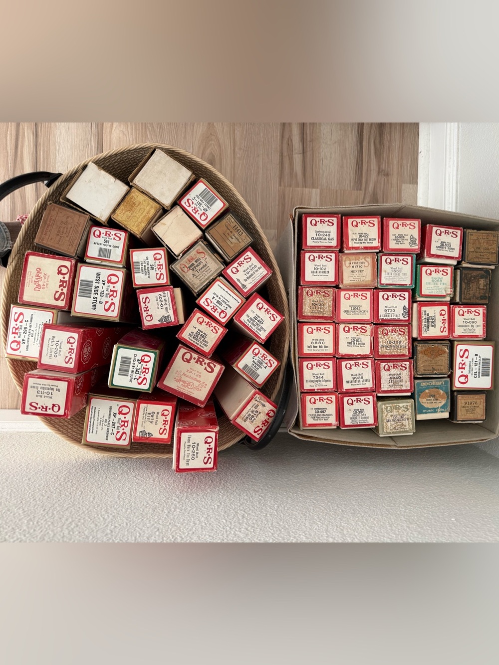 Antique player piano scrolls vintage QRS vintage